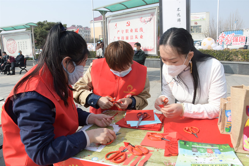 罗庄区“好人罗庄 志愿全城”学雷锋志愿服务暨“文明创建有你有我”活动启动